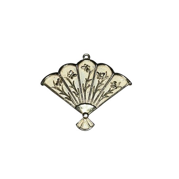 Signed ORNK Vintage Brass Fan Pendant Charm Ornate Floral Design - Picture 4 of 7